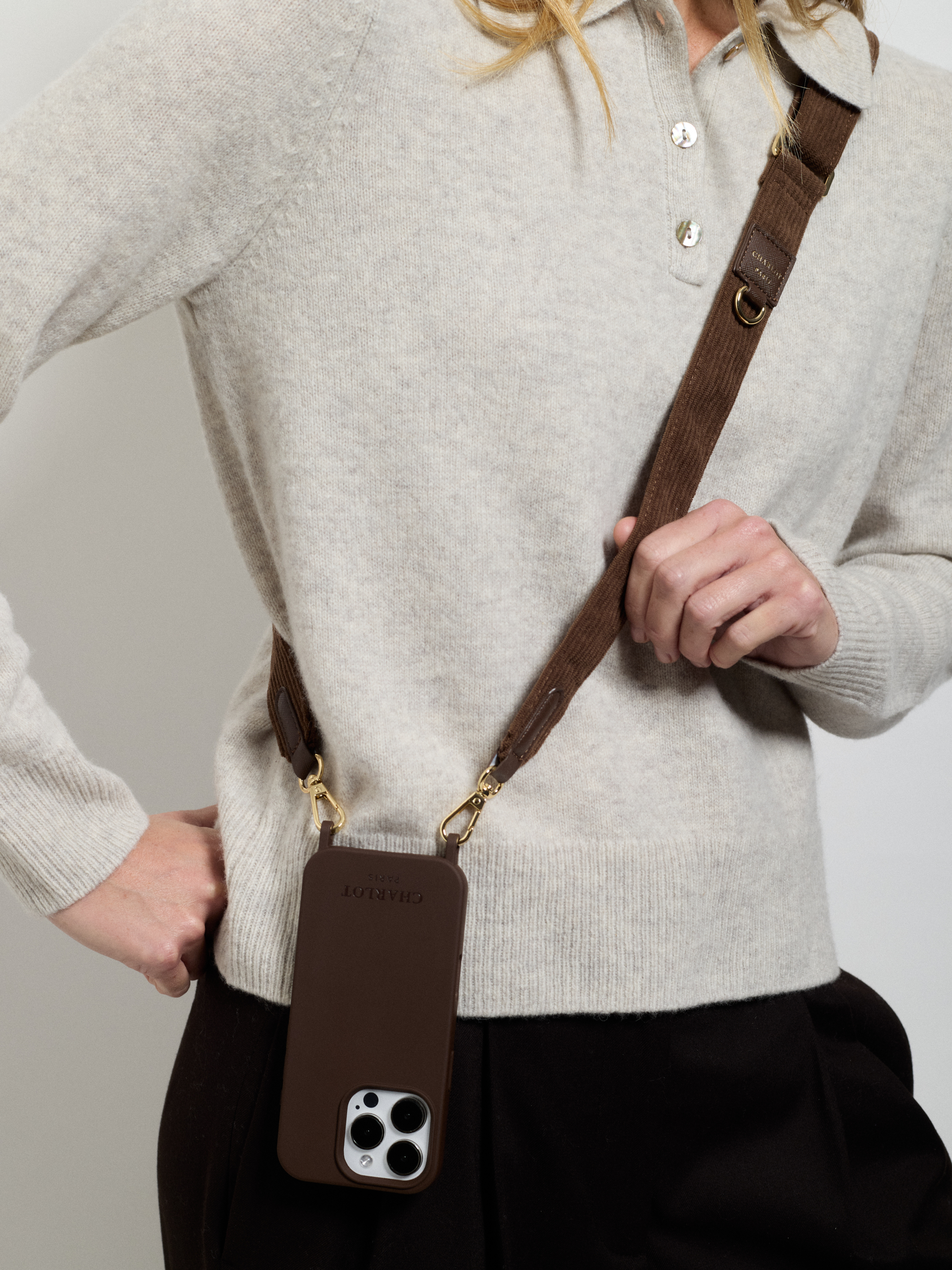 Coque Chocolat + Bandoulière Velour Moka