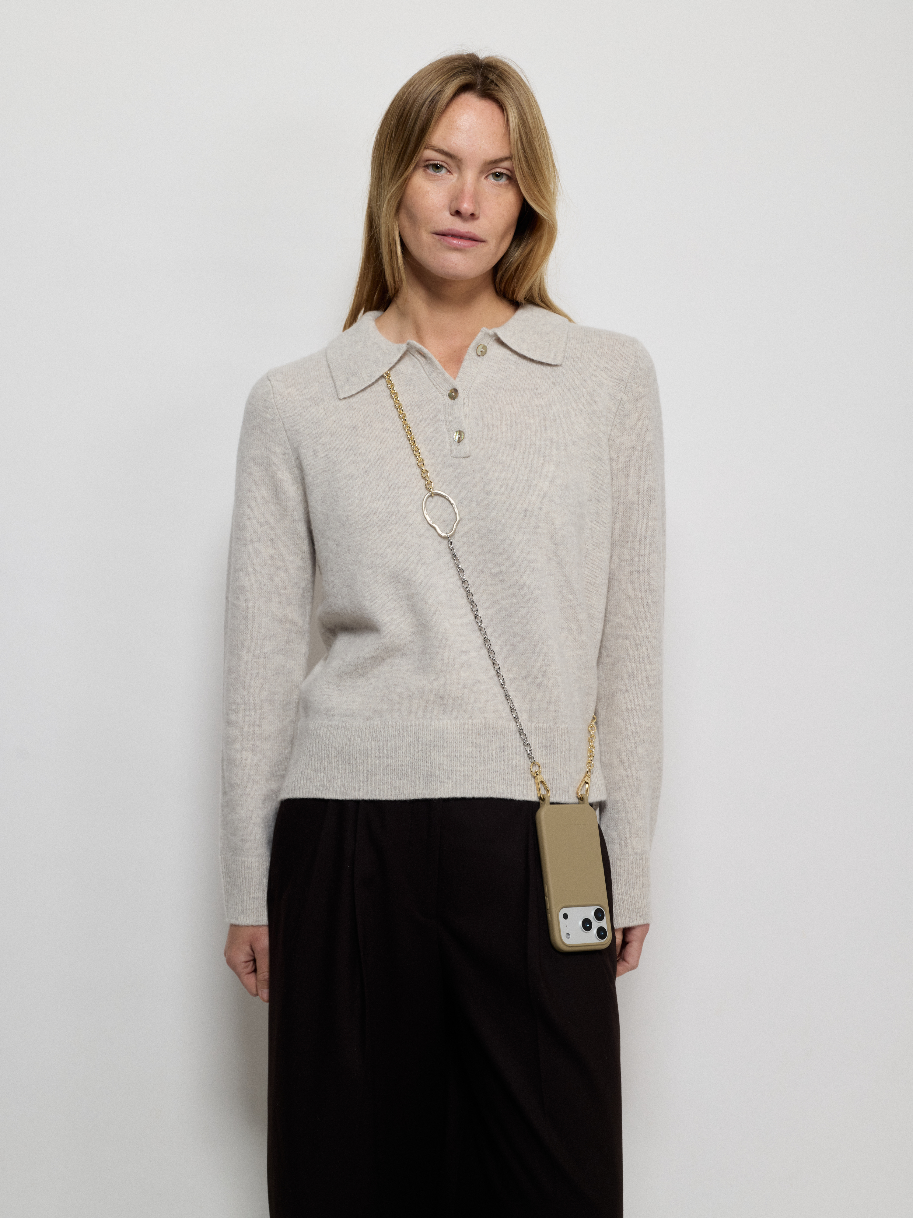 Coque Taupe + Chaîne Dalia Or / Argent