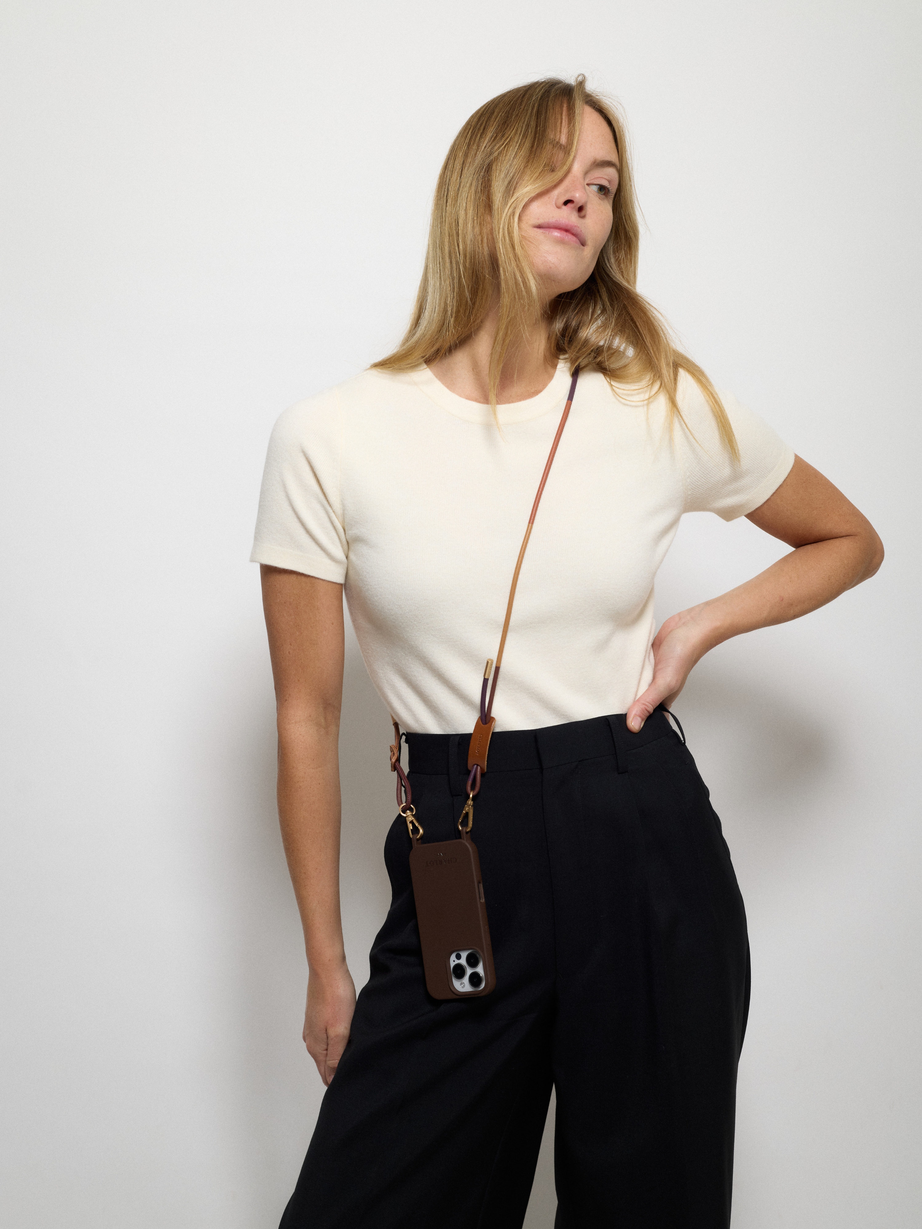 Coque Noir + Noga Cuir Cognac