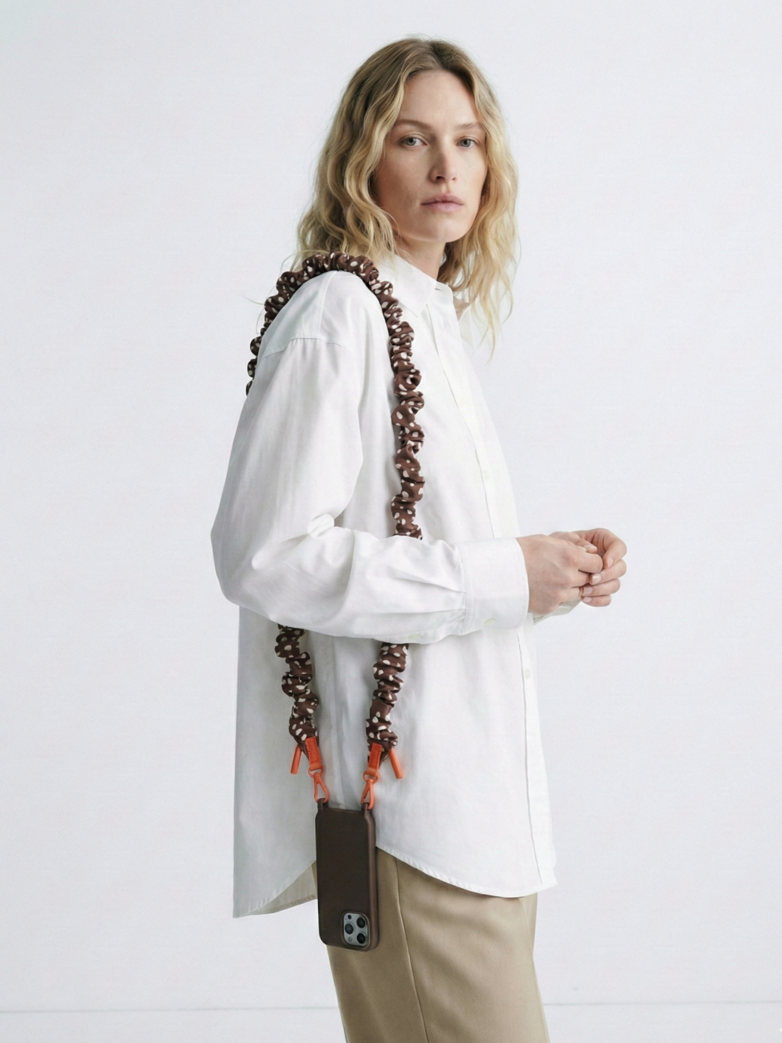 Coque Clear + Bandoulière Scrunchie Bambi