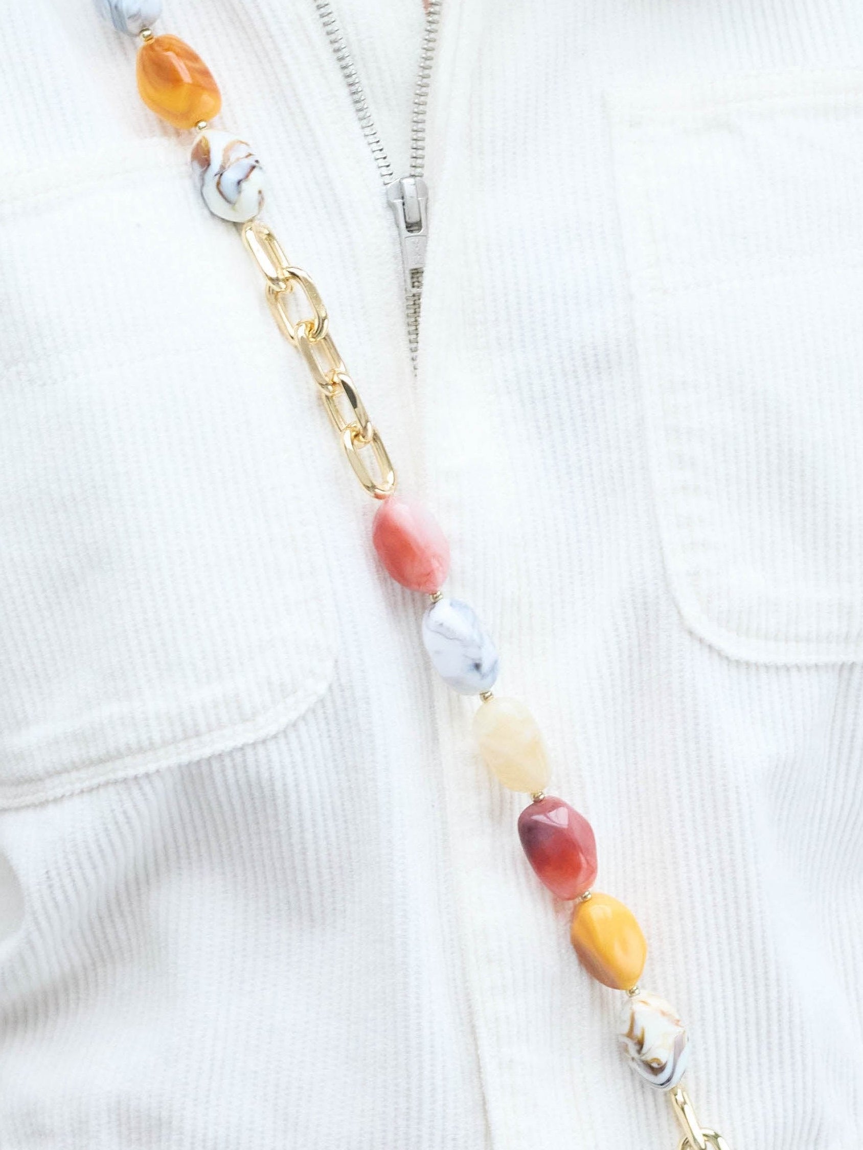 Powder Pink Case + Ava Coral Chain