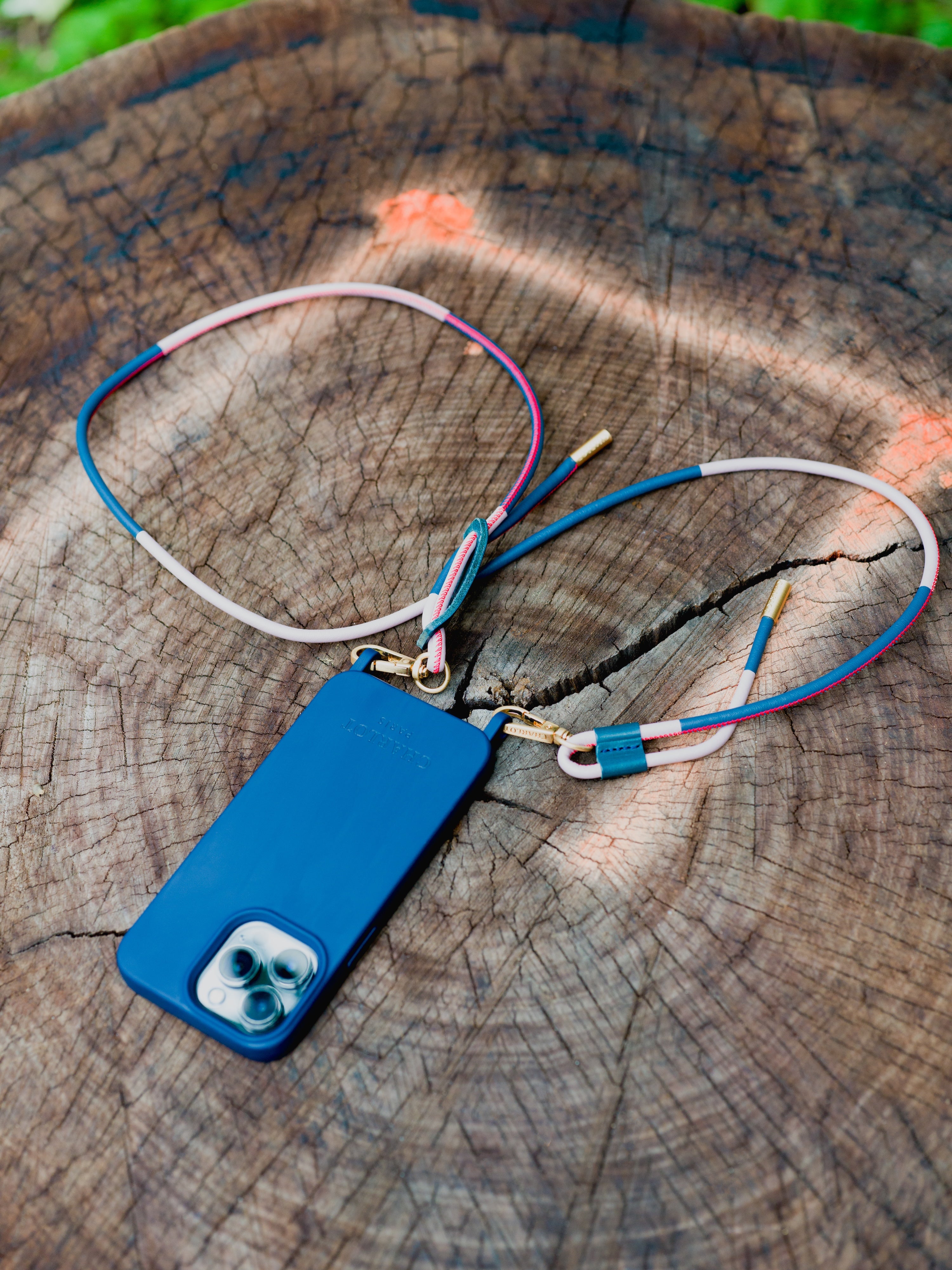 Coque Navy + Noga Cuir Berry