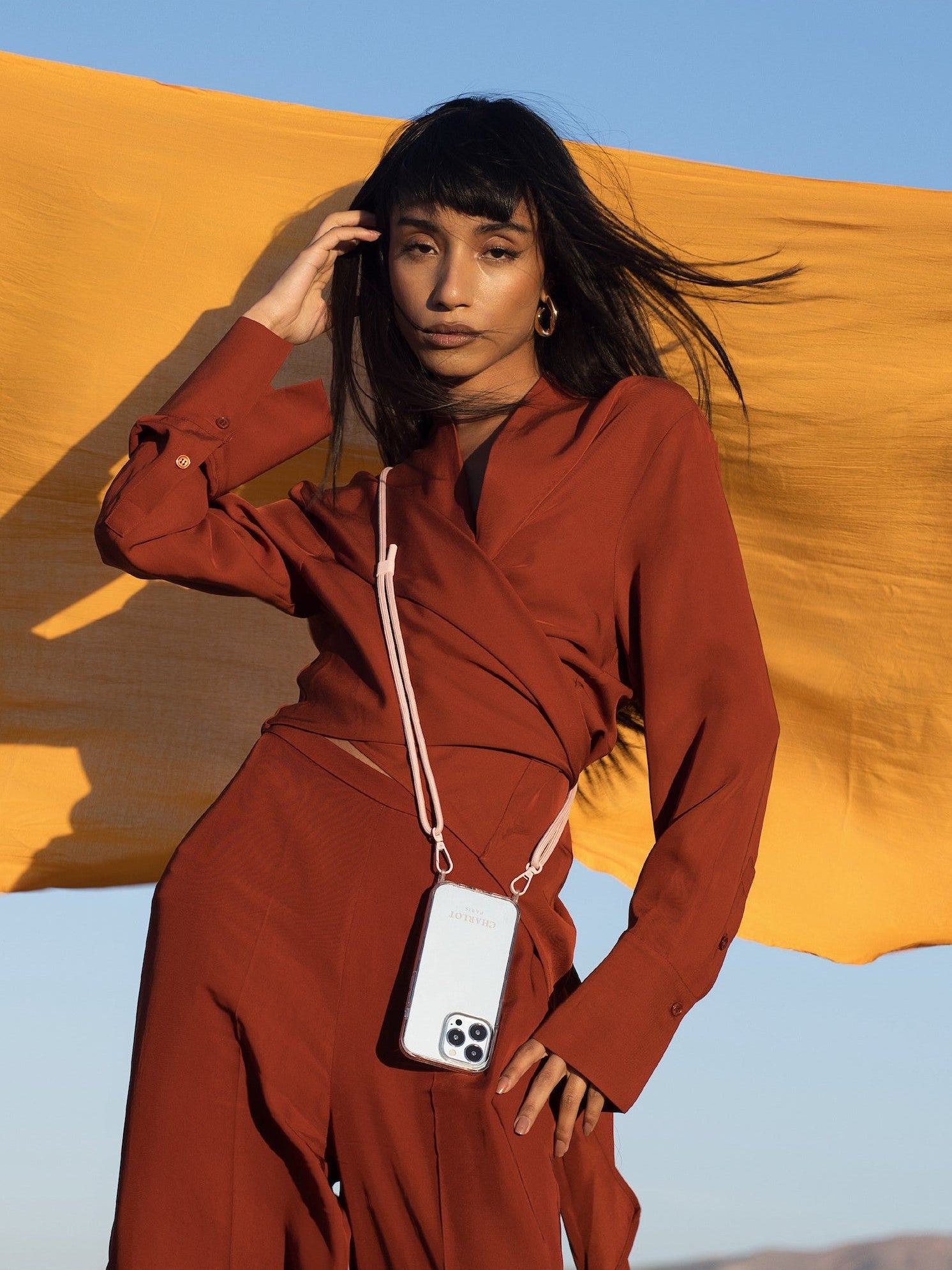 Coque Clear + Cordon Powder Pink