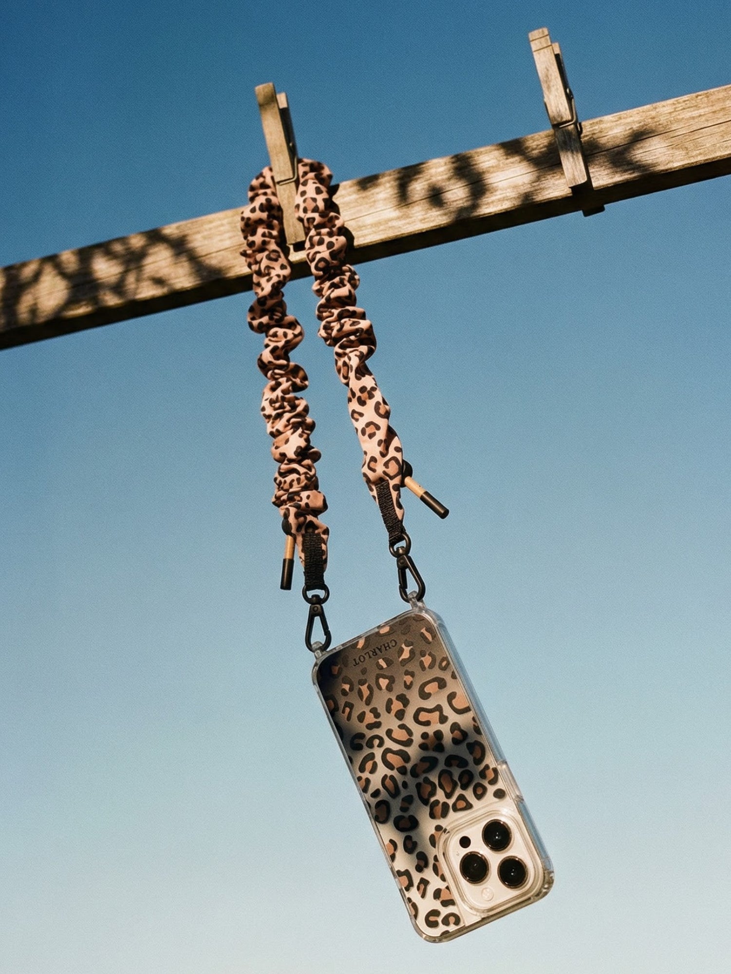 Borsa a tracolla con stampa leopardata