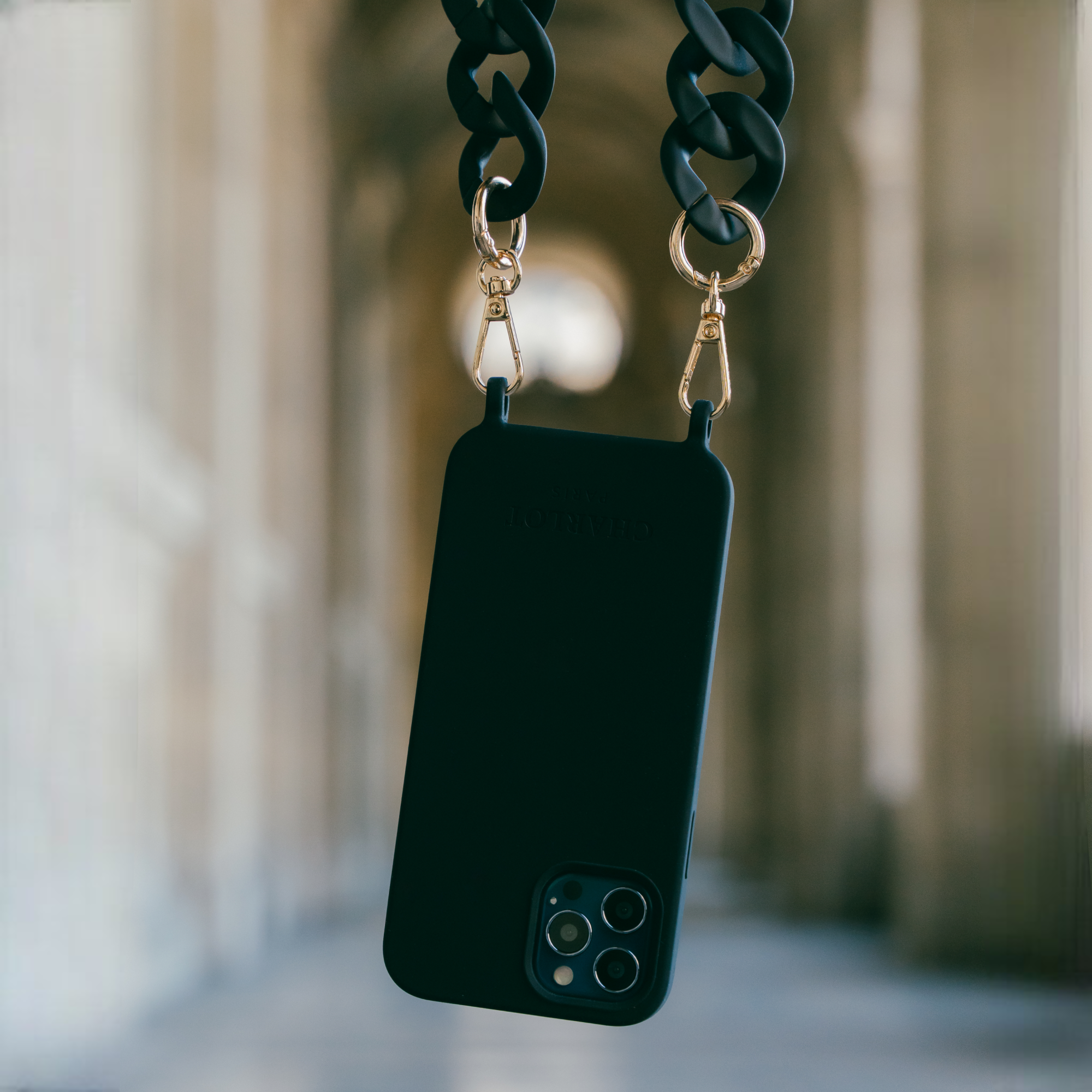 Black Silicone Case + Acrylic Chain