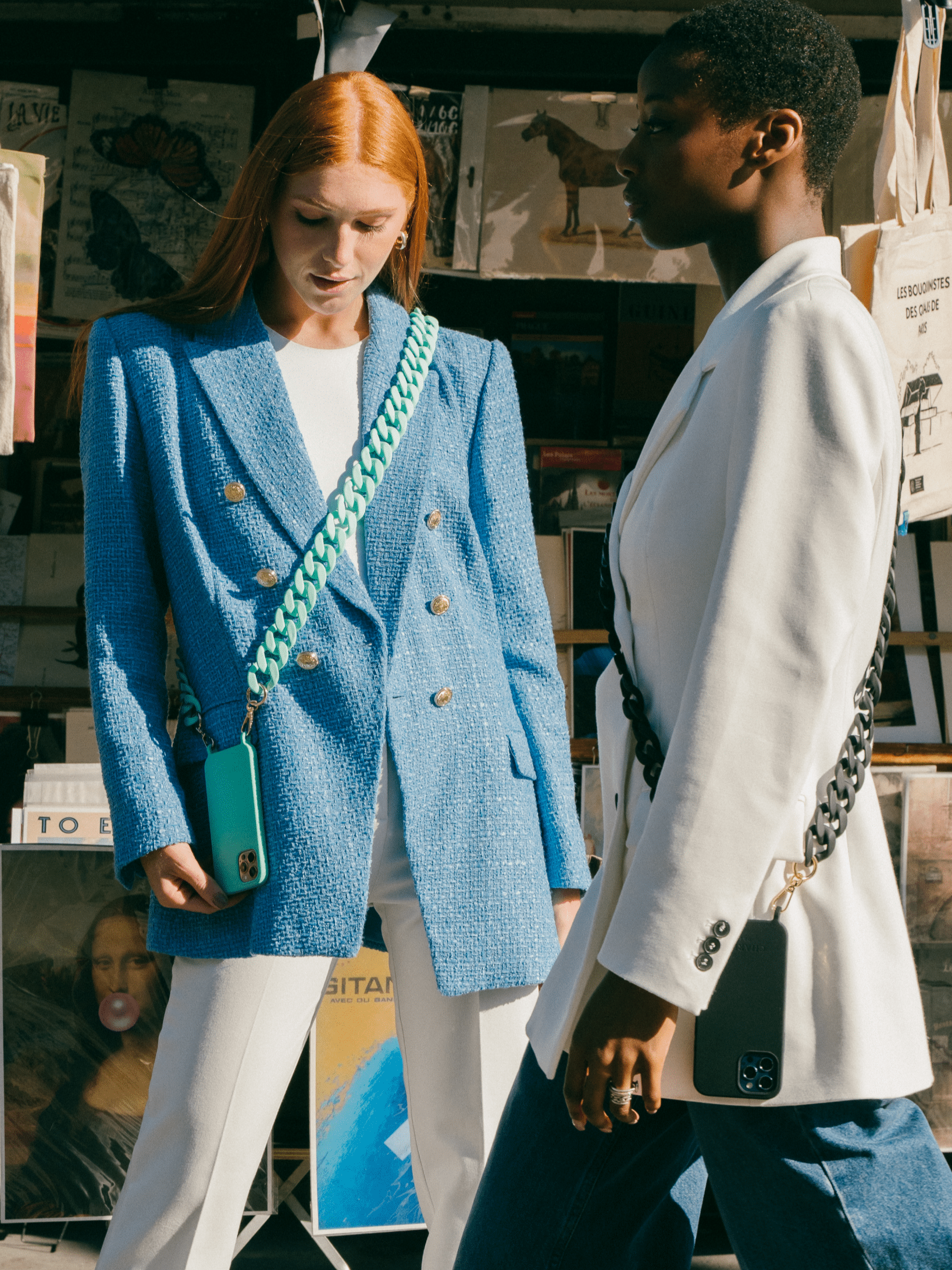 Custodia in silicone nero + catena sottile Ella